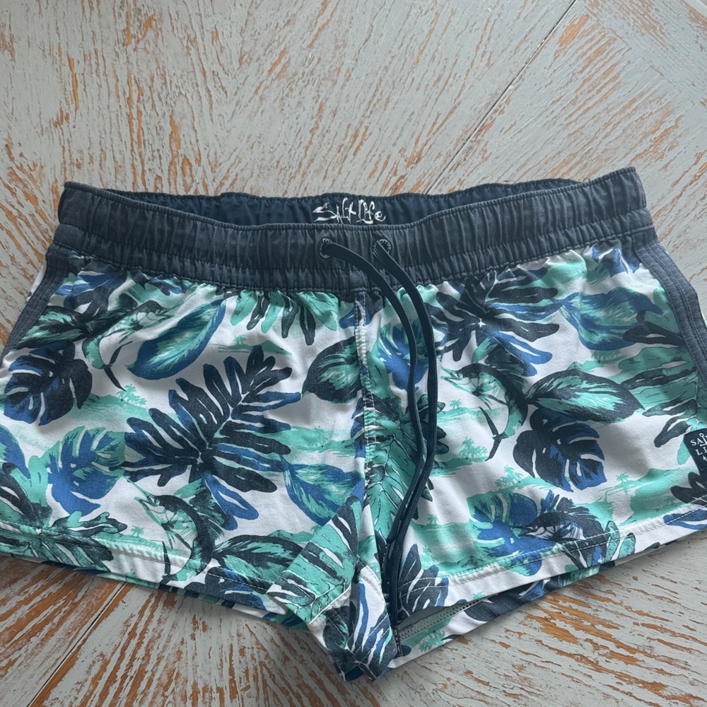 Leaf Print Salt Life Swim Shorts Sz L